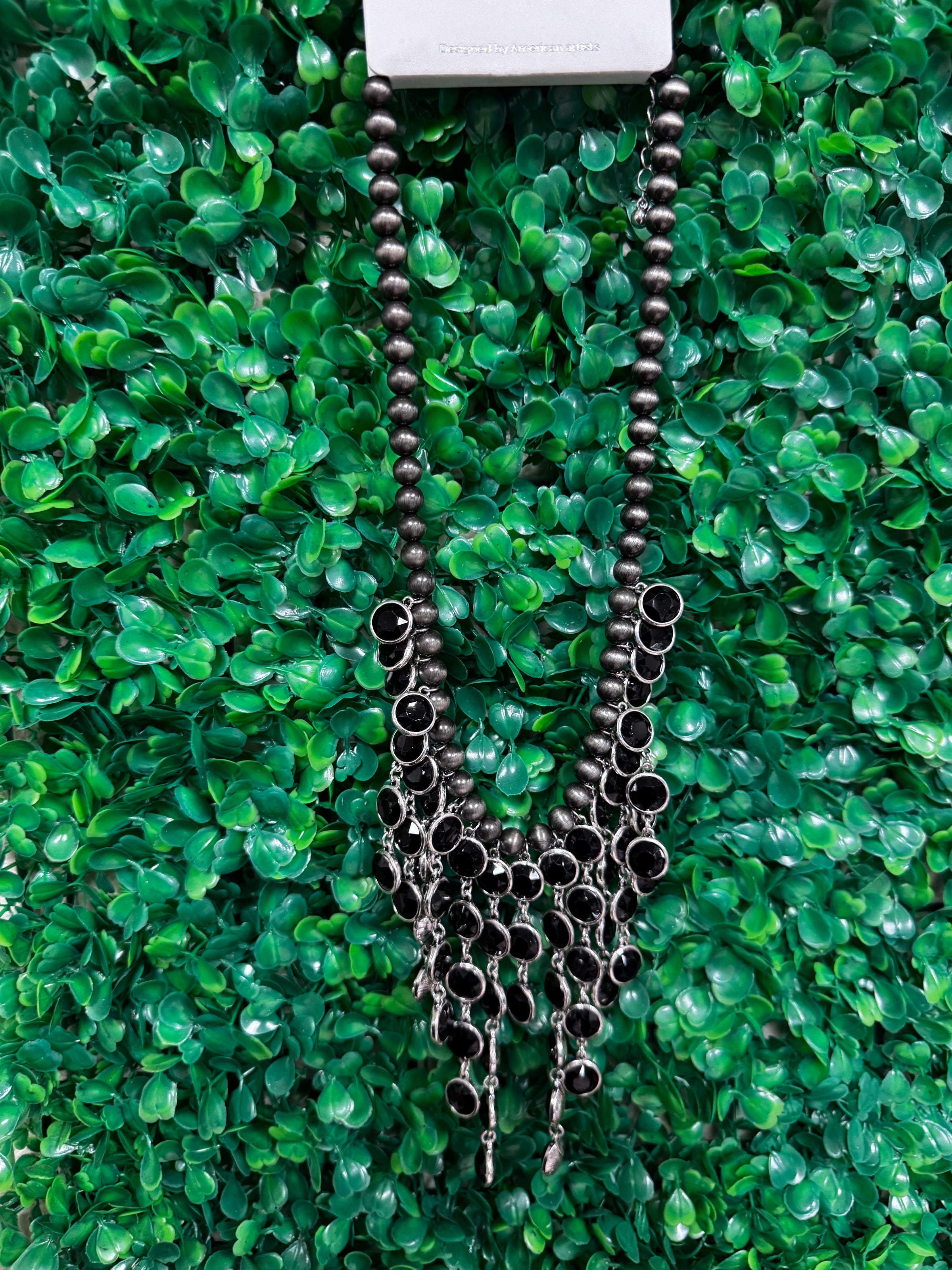 BLACK GEM NECKLACE