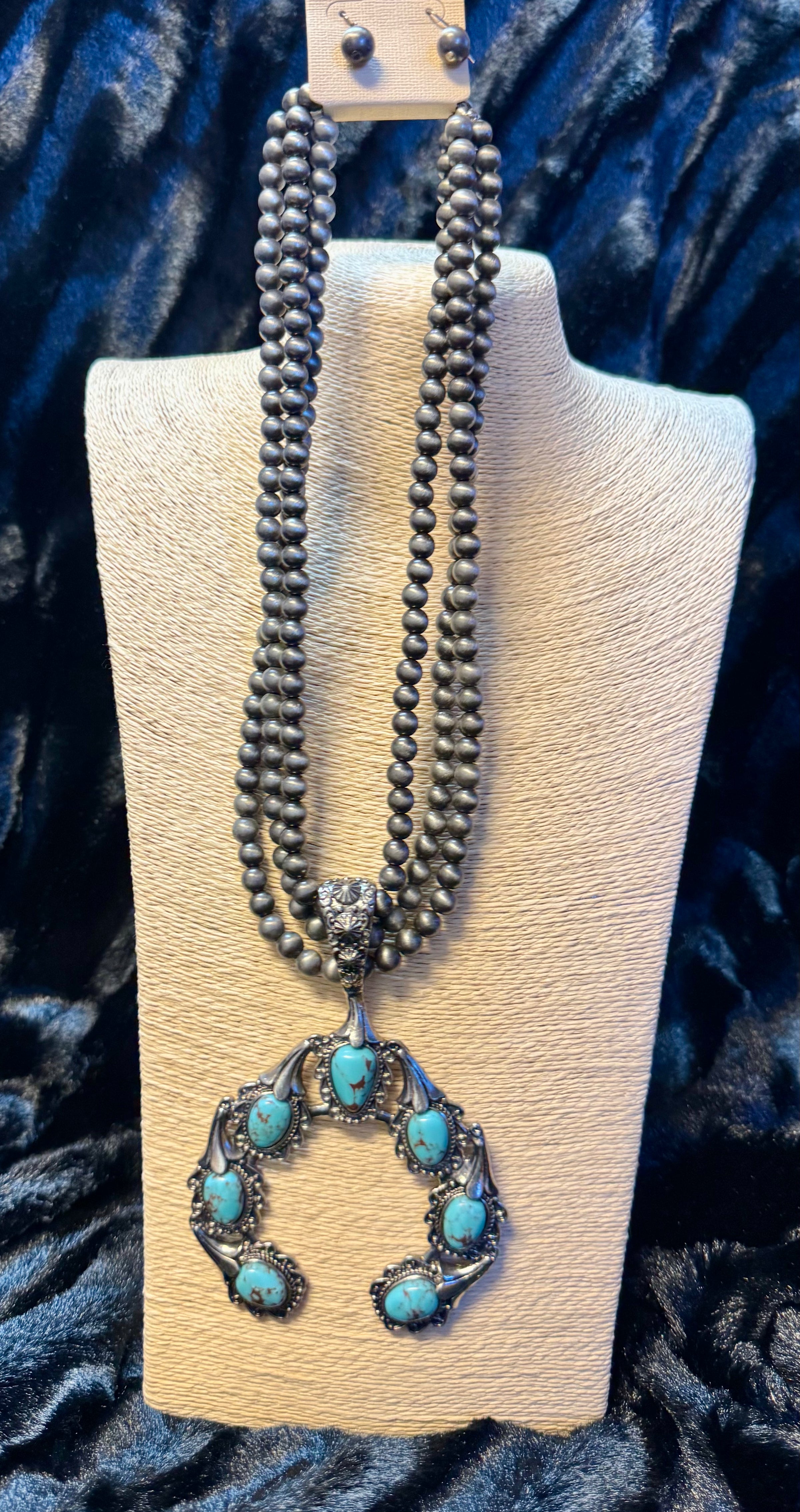 3 STRAND NAVAJO BEAD WITH TEAL STONE SQUASH PENDANT EARRING SET