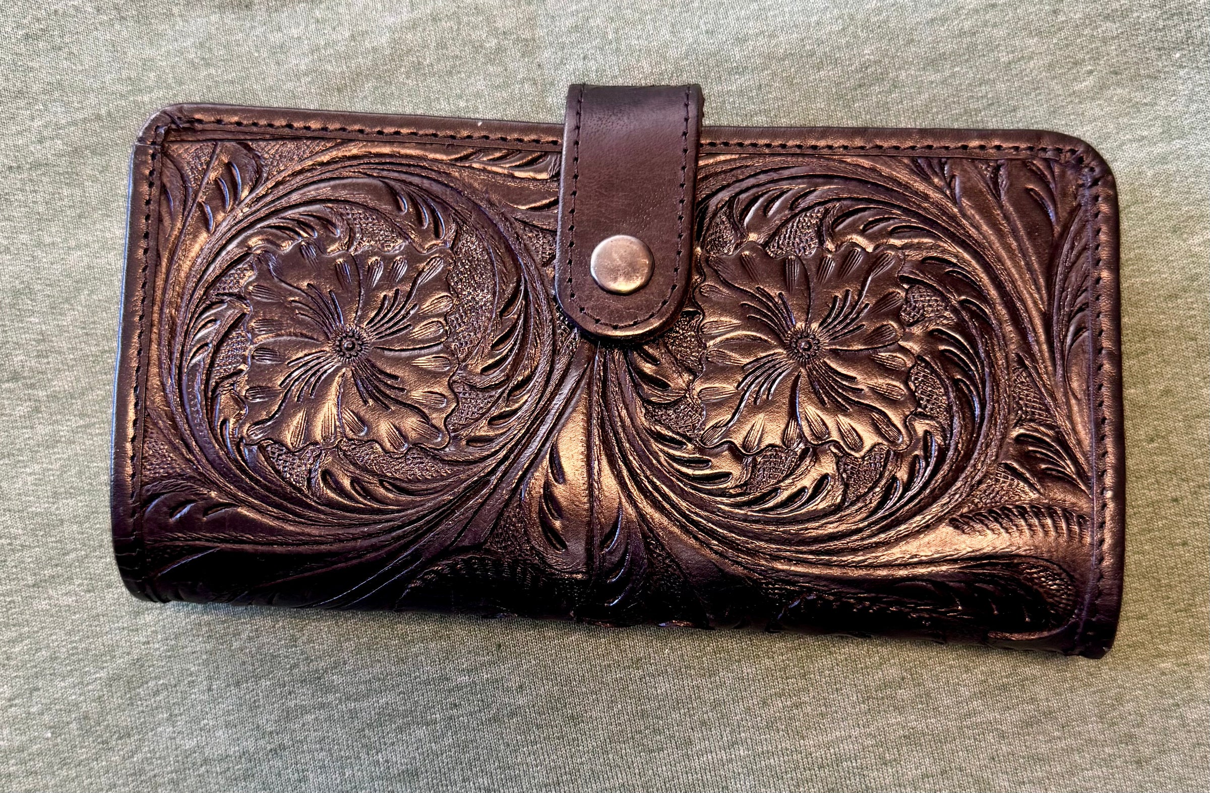 CHEEKYS GENUINE TOOLED LEATHER WALLET