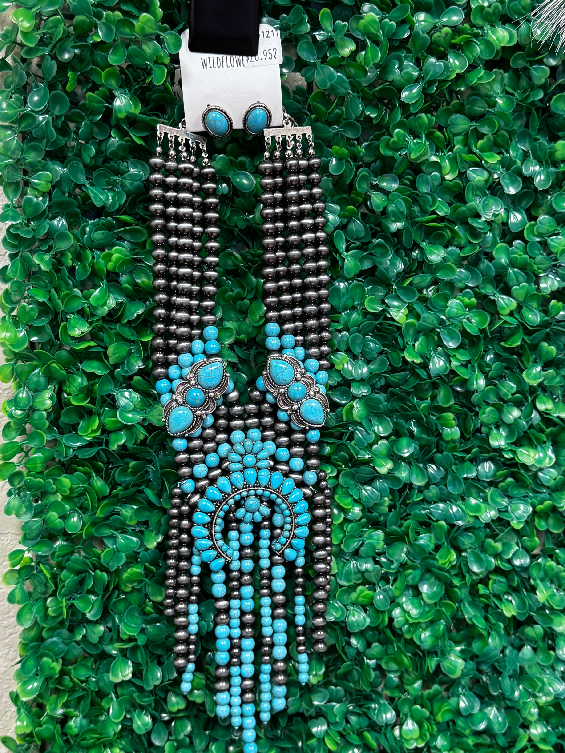 TURQUOISE AND NAVAJO BEAD NECKLACE